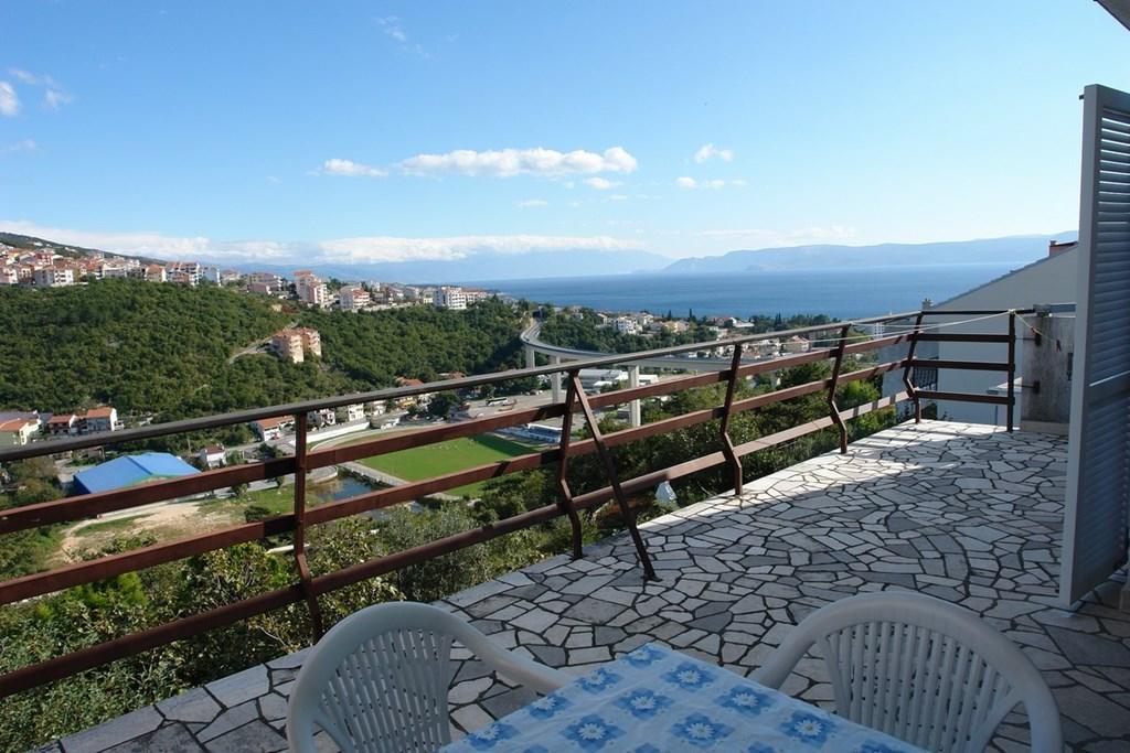 Beautiful Apartment In Crikvenica With Kitchen Værelse billede