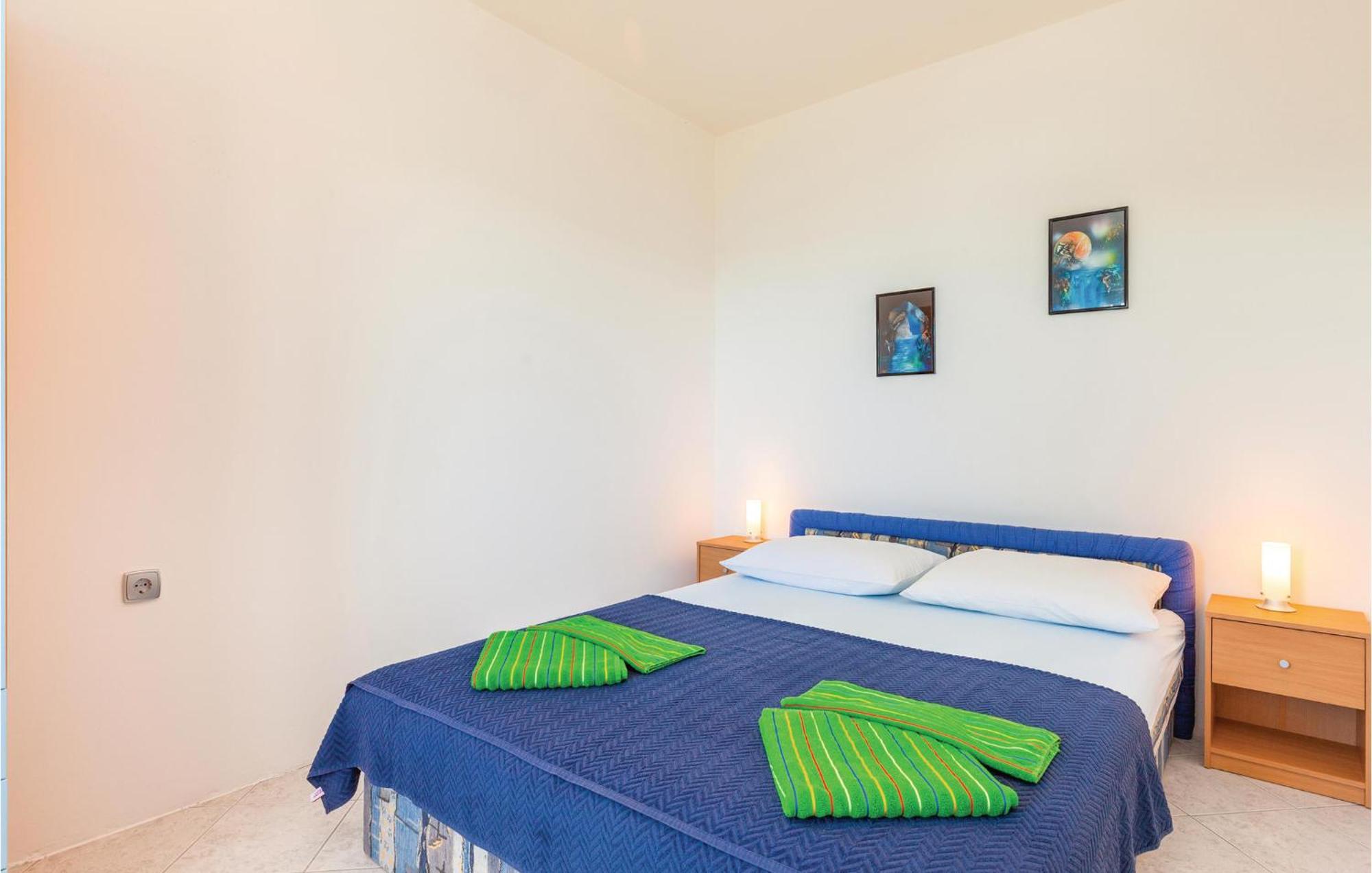 Beautiful Apartment In Crikvenica With Kitchen Eksteriør billede