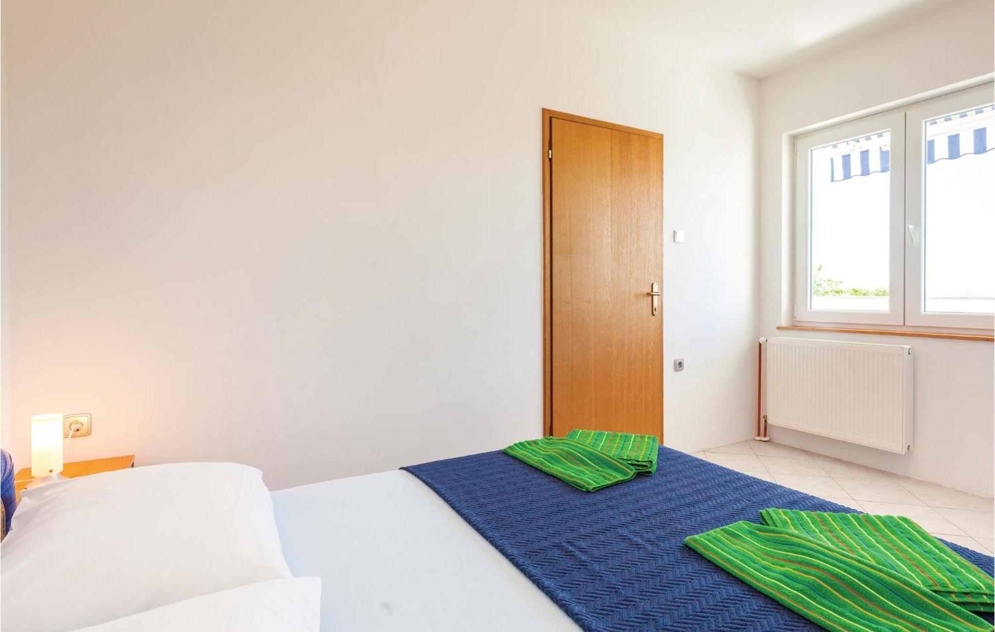 Beautiful Apartment In Crikvenica With Kitchen Eksteriør billede