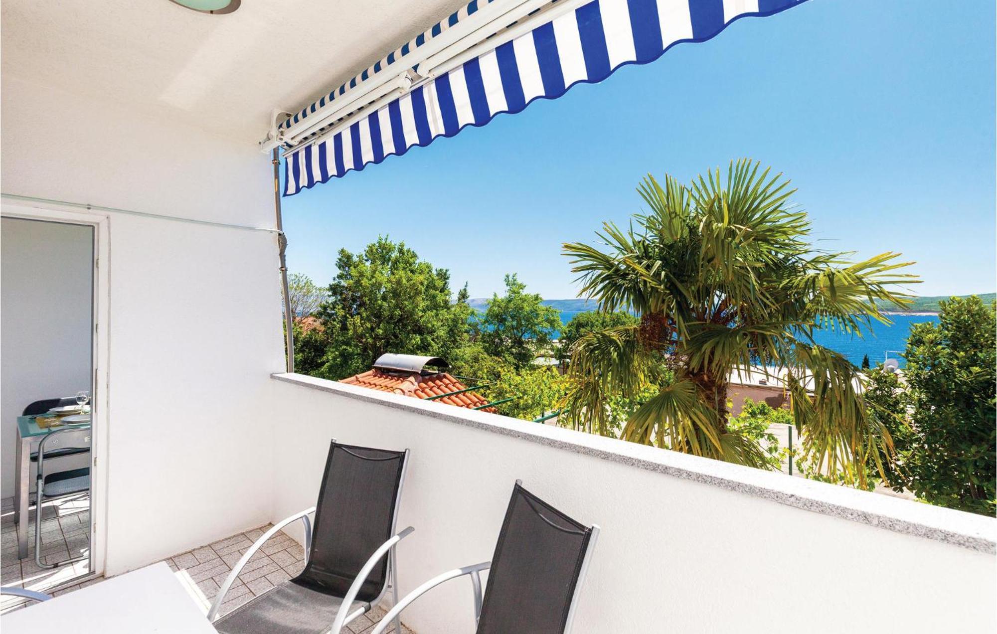 Beautiful Apartment In Crikvenica With Kitchen Eksteriør billede