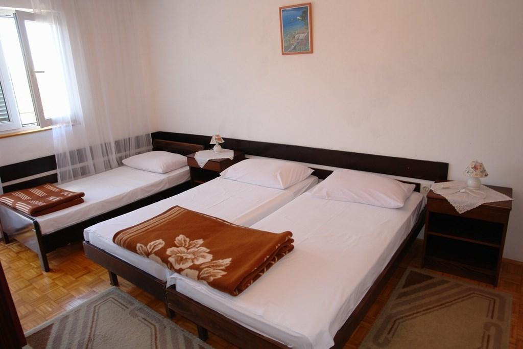 Beautiful Apartment In Crikvenica With Kitchen Værelse billede